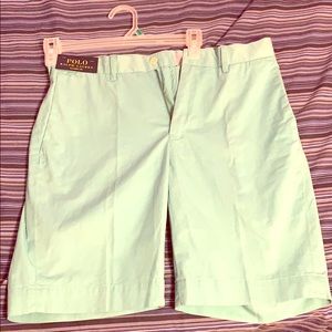 Men’s Classical fit shorts.